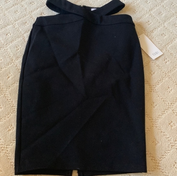 Tobi Black Cut Out Midi Skirt with slit - Picture 4 of 5